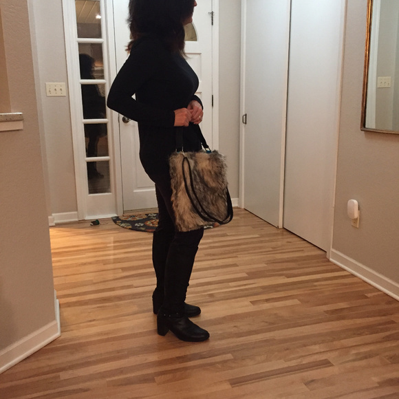 NEW Cream and Brown Faux Fur Crossbody Bag - Picture 4 of 11
